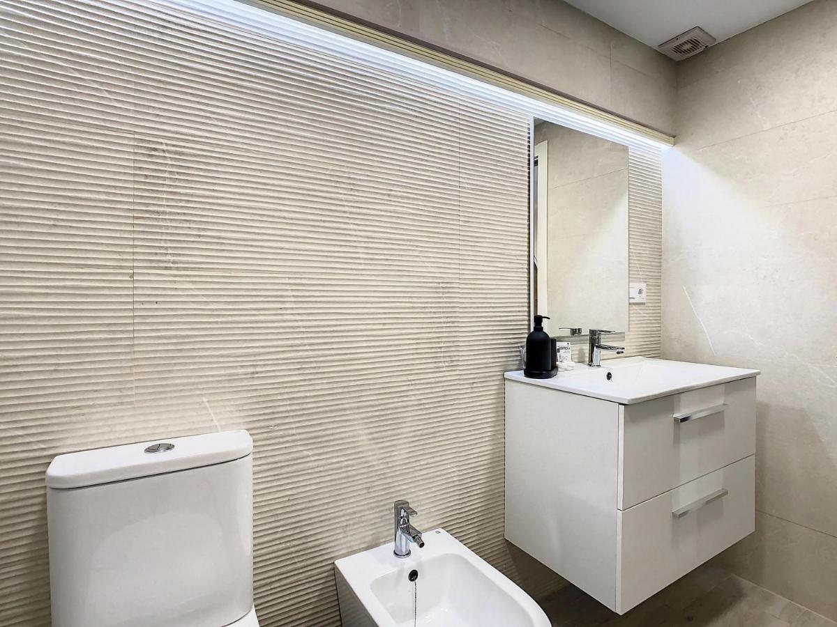 Apartcity Triana Sevilla Exteriér fotografie