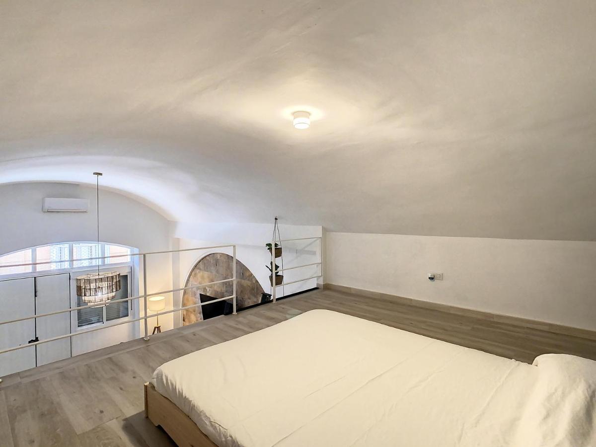 Apartcity Triana Sevilla Exteriér fotografie